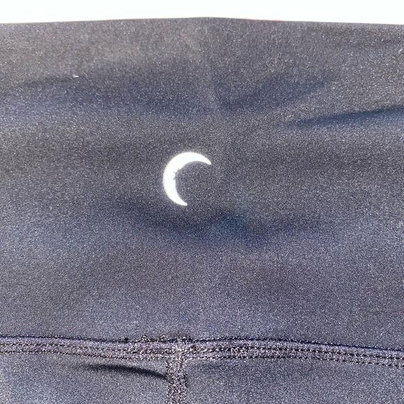 Zyia Active Black & Animal Print Leggings - Picture 5 of 7